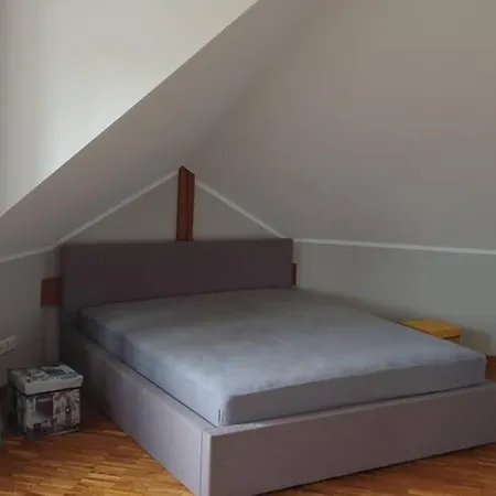 Spacious Apartment In Paernu Old Town Apartamento *
